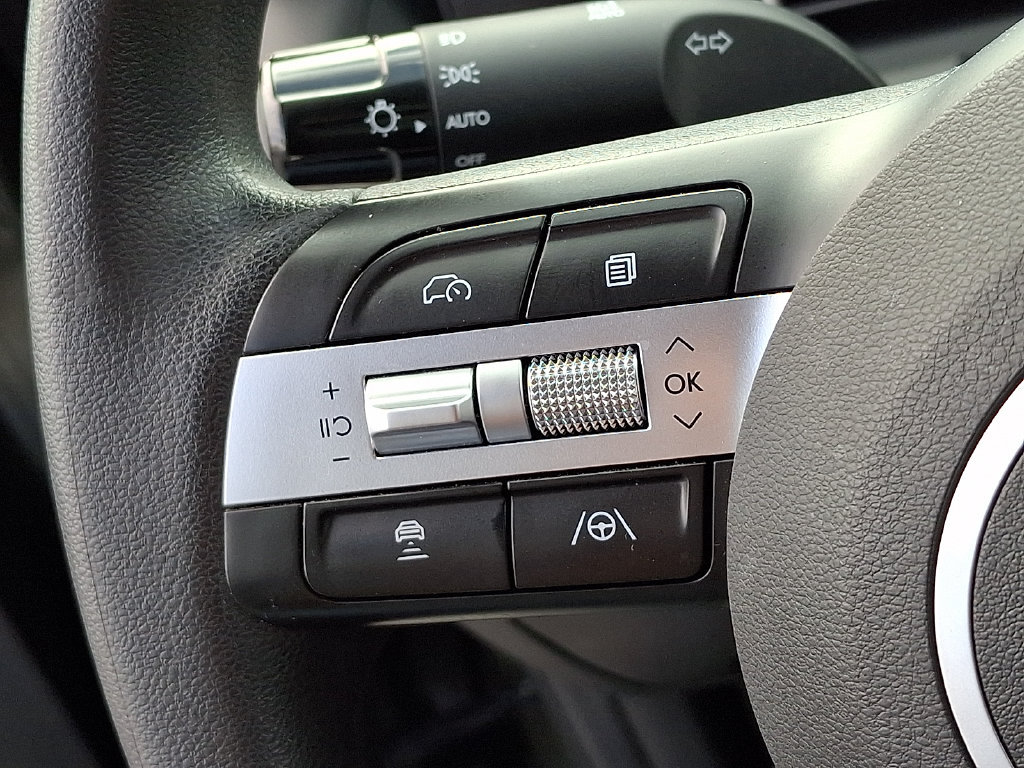 Used 2025 Hyundai Tucson SE FWD image 20