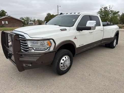 Used 2023 RAM 3500 Limited AWD/4WD image 3