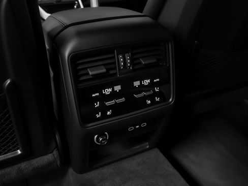 Certified 2026 Porsche Cayenne S AWD/4WD image 47