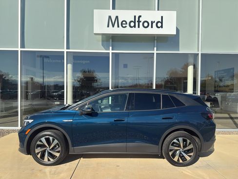 Used 2023 Volkswagen ID.4 Pro image 7