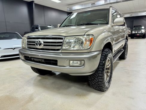 Used 2006 Toyota Land Cruiser image 3