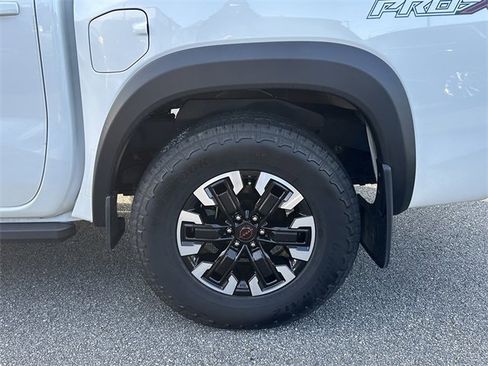 Certified 2024 Nissan Frontier Pro-X image 20