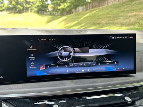 Used 2026 BMW X5 xDrive40i AWD/4WD image 22