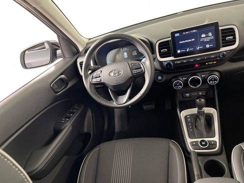 New 2026 Hyundai Venue SEL image 17