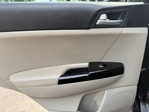 Used 2022 Kia Sportage EX image 10