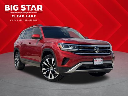 Used 2022 Volkswagen Atlas SE w/ Panoramic Sunroof Package