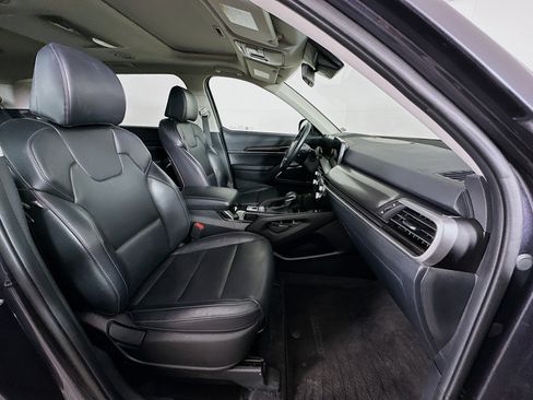 Used 2025 Kia Telluride S image 34