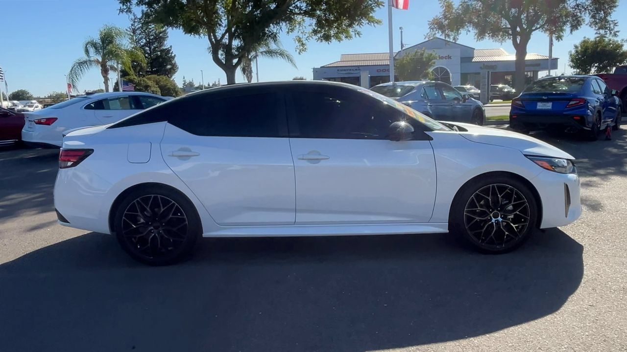 Used 2024 Nissan Sentra SR w/ SR Premium Package FWD image 8