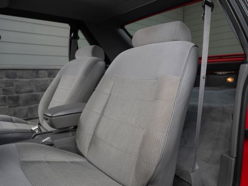 Used 1993 Ford Mustang Cobra RWD image 29
