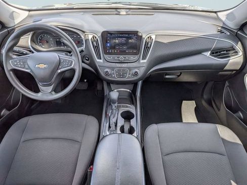 Used 2023 Chevrolet Malibu LT FWD image 13
