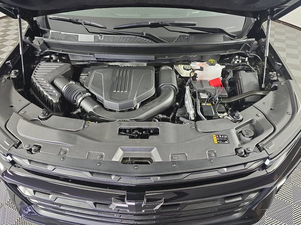 New 2027 Chevrolet Traverse LT w/ Midnight/Sport Edition AWD/4WD image 32