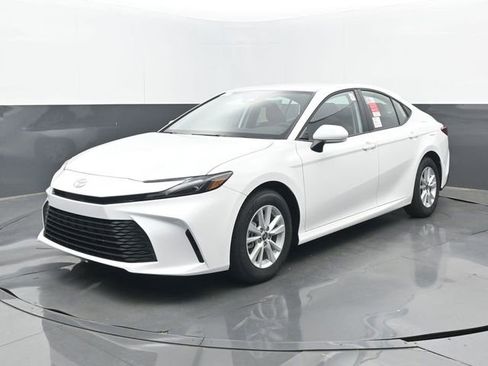 New 2026 Toyota Camry LE FWD image 21