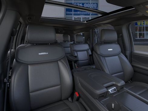 New 2025 Ford Expedition Platinum w/ Stealth Performance Package AWD/4WD image 10