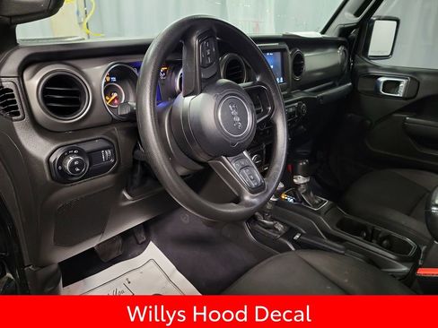 Used 2023 Jeep Gladiator Sport image 14