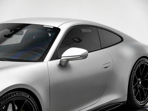 Used 2024 Porsche 911 GT3 image 26