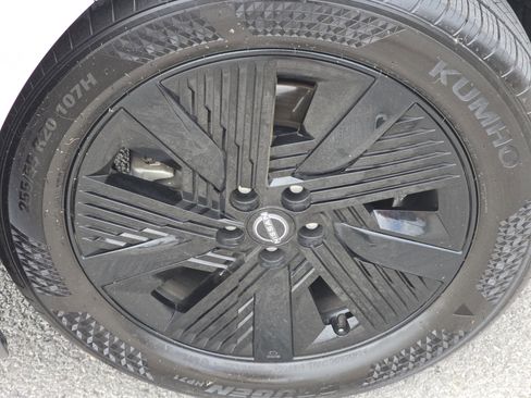 Used 2025 Nissan Murano SV AWD/4WD image 3