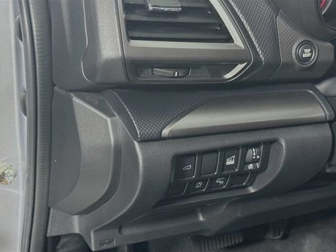 Used 2020 Subaru Forester Premium AWD/4WD image 10