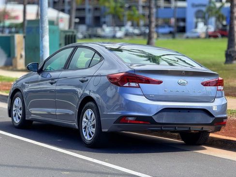 Used 2019 Hyundai Elantra SE image 3