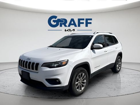 Used 2019 Jeep Cherokee Latitude Plus w/ Cold Weather Group AWD/4WD image 1