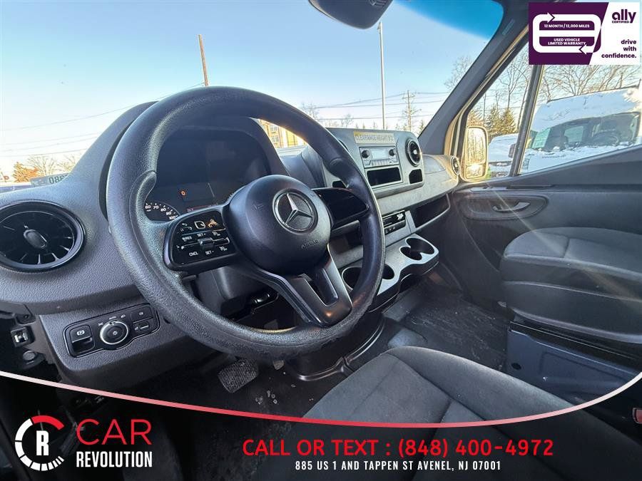 Used 2021 Mercedes-Benz Sprinter 2500 image 13