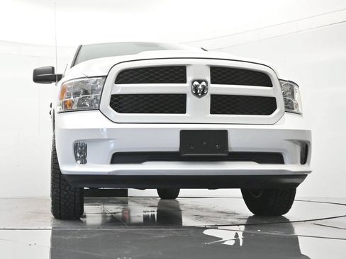 Used 2019 RAM 1500 Express AWD/4WD image 37