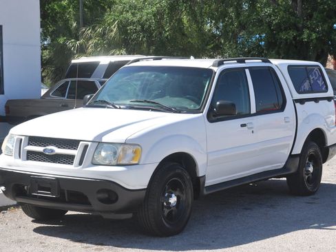 Used 2004 Ford Explorer Sport Trac XLT image 8