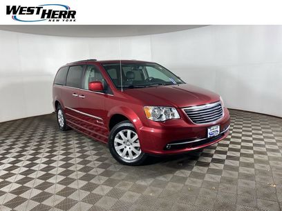 Used 2016 Chrysler Town & Country Touring w/ Driver Convenience Group