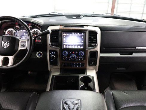 Used 2014 RAM 2500 Laramie w/ Convenience Group AWD/4WD image 7