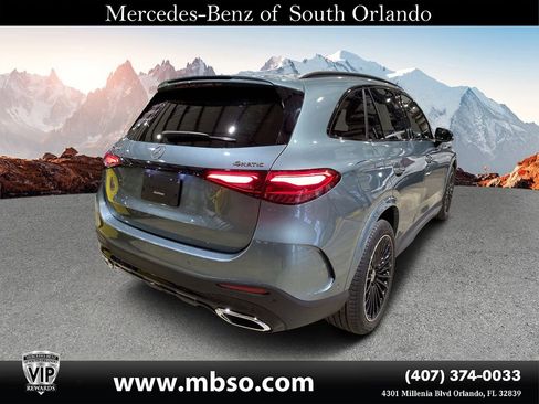 Used 2025 Mercedes-Benz GLC 300 4MATIC image 16