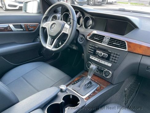 Used 2014 Mercedes-Benz C 300 4MATIC Sedan image 15