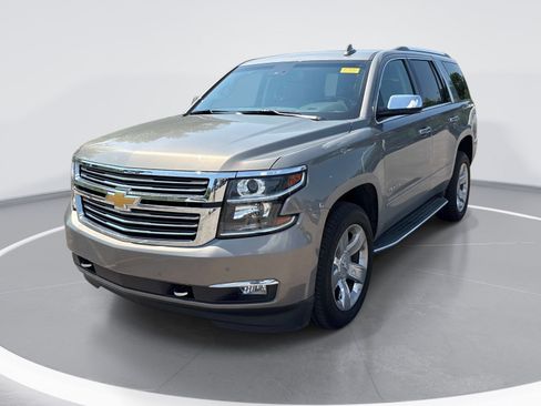 Used 2017 Chevrolet Tahoe Premier AWD/4WD image 3