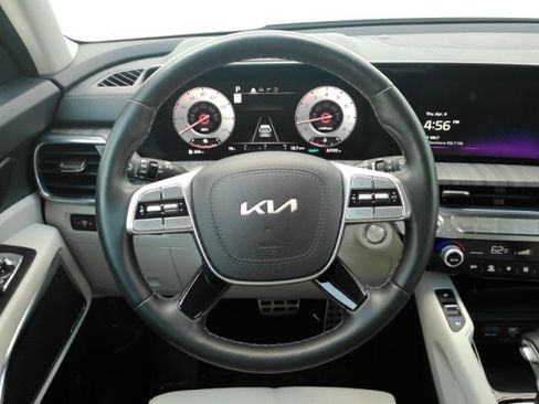 Used 2024 Kia Telluride SX w/ Towing Package AWD/4WD image 40