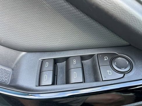 New 2026 Chevrolet Equinox LT w/ Convenience Package II image 24