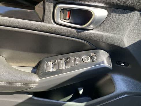 Used 2023 Honda Civic Touring image 19