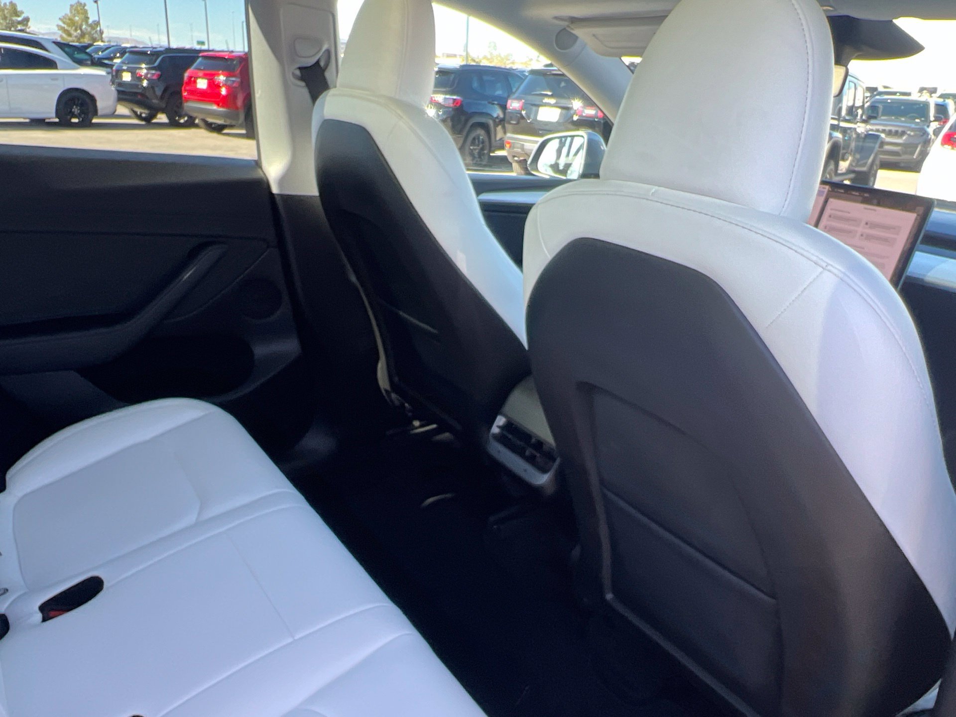 Used 2024 Tesla Model Y Long Range AWD/4WD image 20