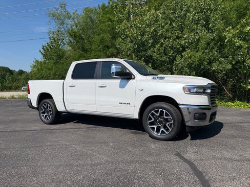New 2026 RAM 1500 Laramie w/ Trailer Tow Group AWD/4WD image 2