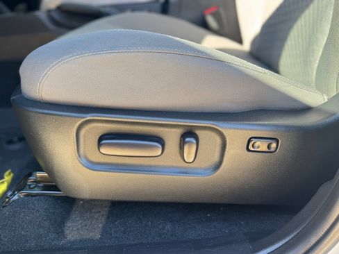 Used 2023 Toyota Tacoma SR5 image 9