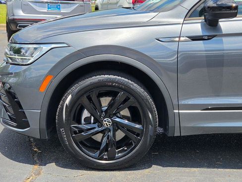 Certified 2024 Volkswagen Tiguan SE R-Line FWD image 13