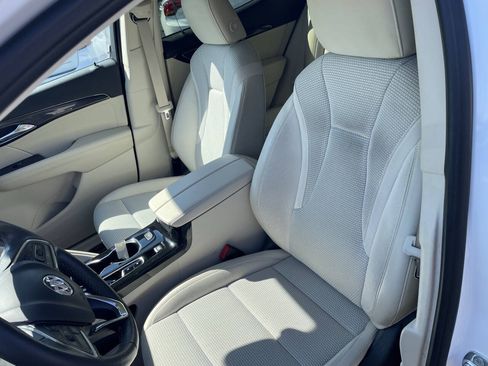 Used 2023 Buick Envision Preferred AWD/4WD image 3