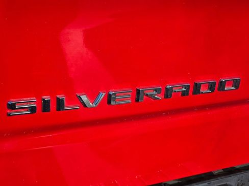 Used 2021 Chevrolet Silverado 1500 Custom Trail Boss image 12