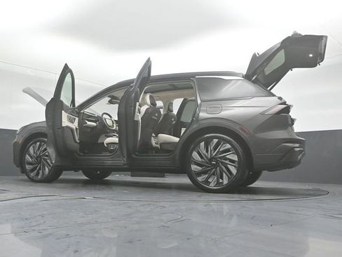 Used 2024 Lincoln Nautilus Black Label w/ Jet Appearance Package (87T) image 60