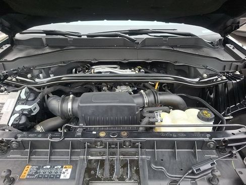 Used 2022 Ford Explorer Platinum w/ Equipment Group 601A AWD/4WD image 37