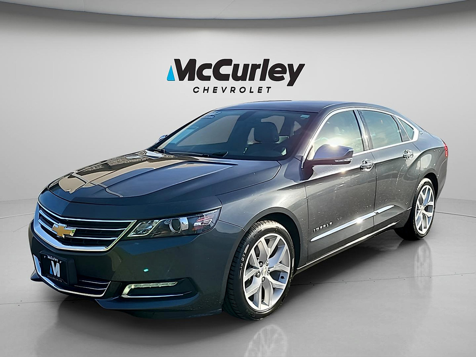 Used 2019 Chevrolet Impala Premier FWD image 3