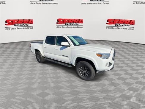 Used 2022 Toyota Tacoma SR5 image 3
