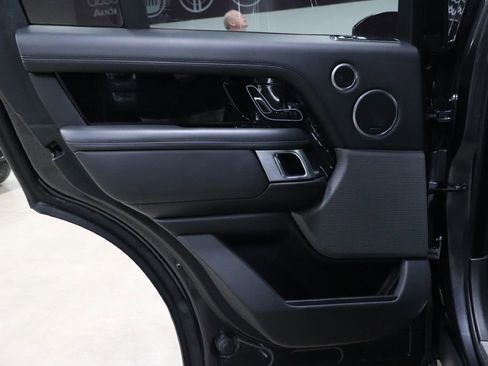 Used 2018 Land Rover Range Rover Supercharged image 19