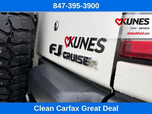 Used 2014 Toyota FJ Cruiser Base image 12