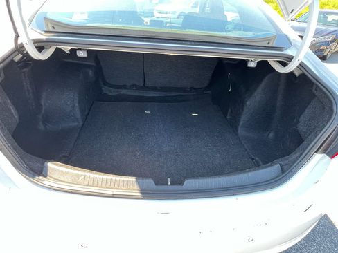 Used 2024 Chevrolet Malibu LT image 15