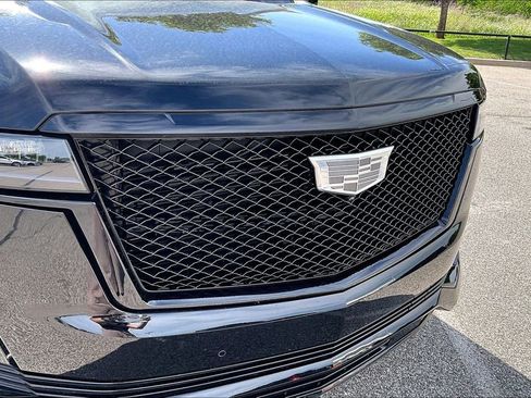 Certified 2023 Cadillac Escalade Sport Platinum AWD/4WD image 31