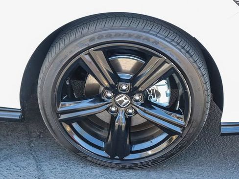Used 2025 Honda Accord Sport image 8