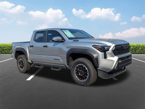 New 2025 Toyota Tacoma TRD Off-Road image 2